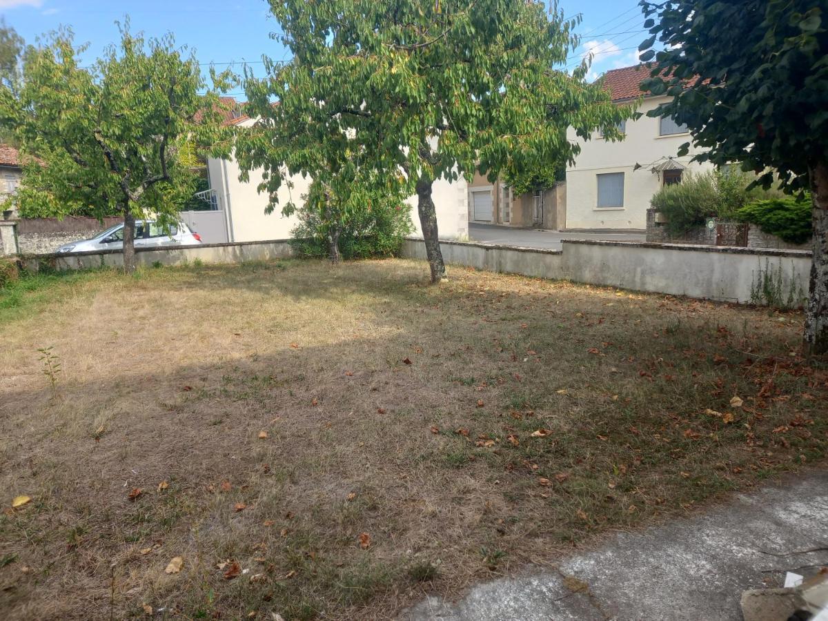 Ferienwohnung Mon Petit Studio Montmorillon Exterior foto